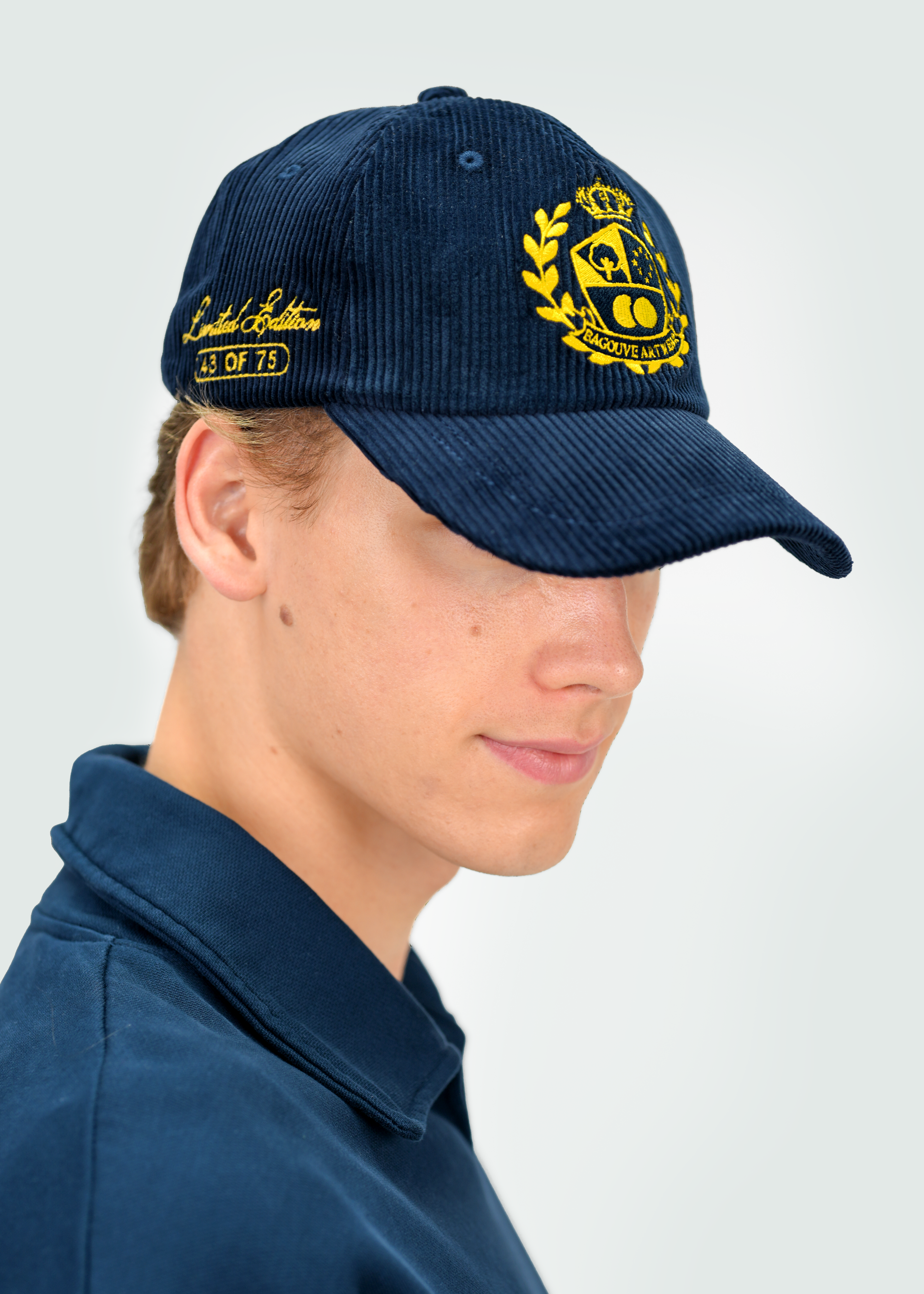 CREST CORDUROY HAT NAVY